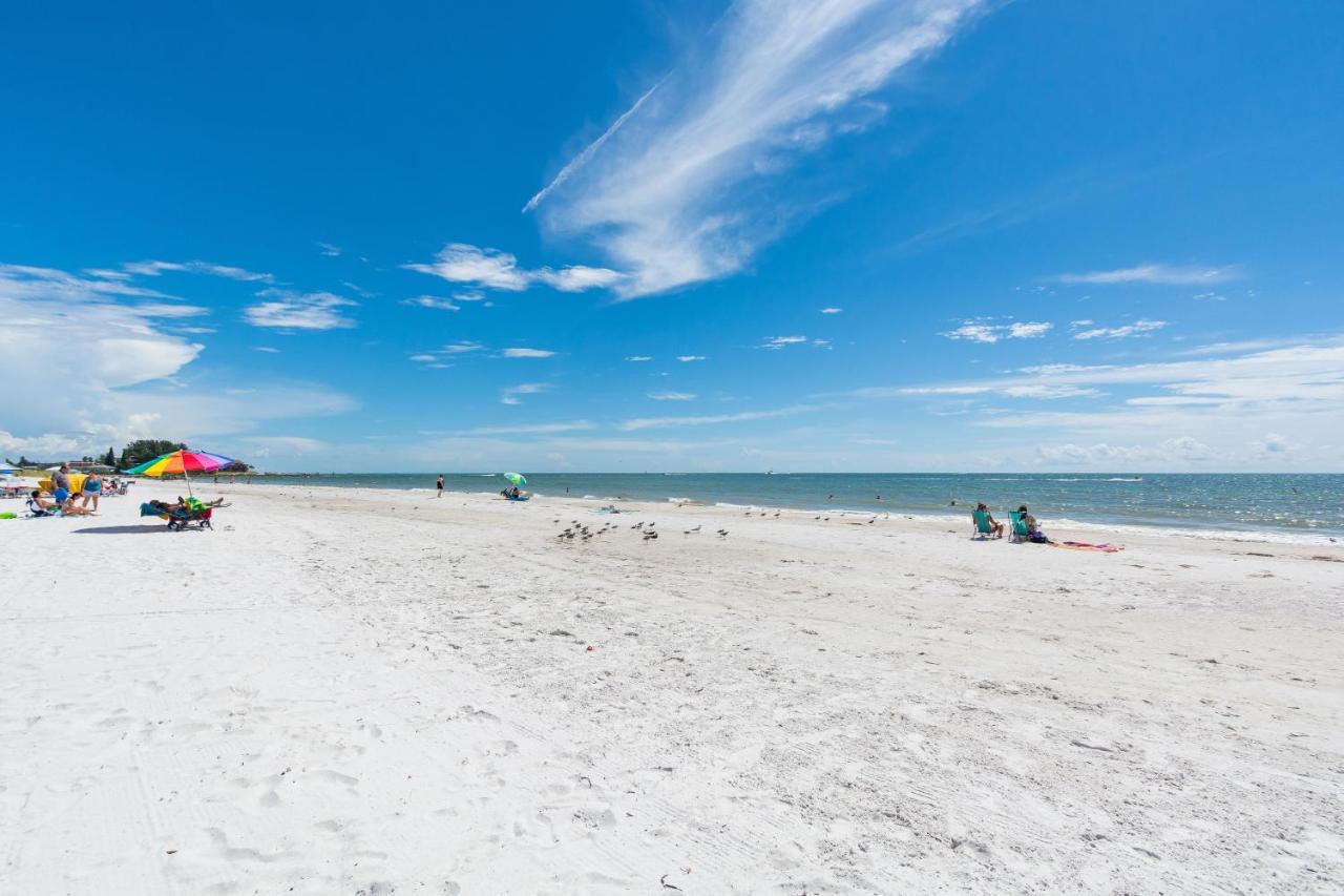 104 Las Brisas Condo St. Pete Beach Εξωτερικό φωτογραφία